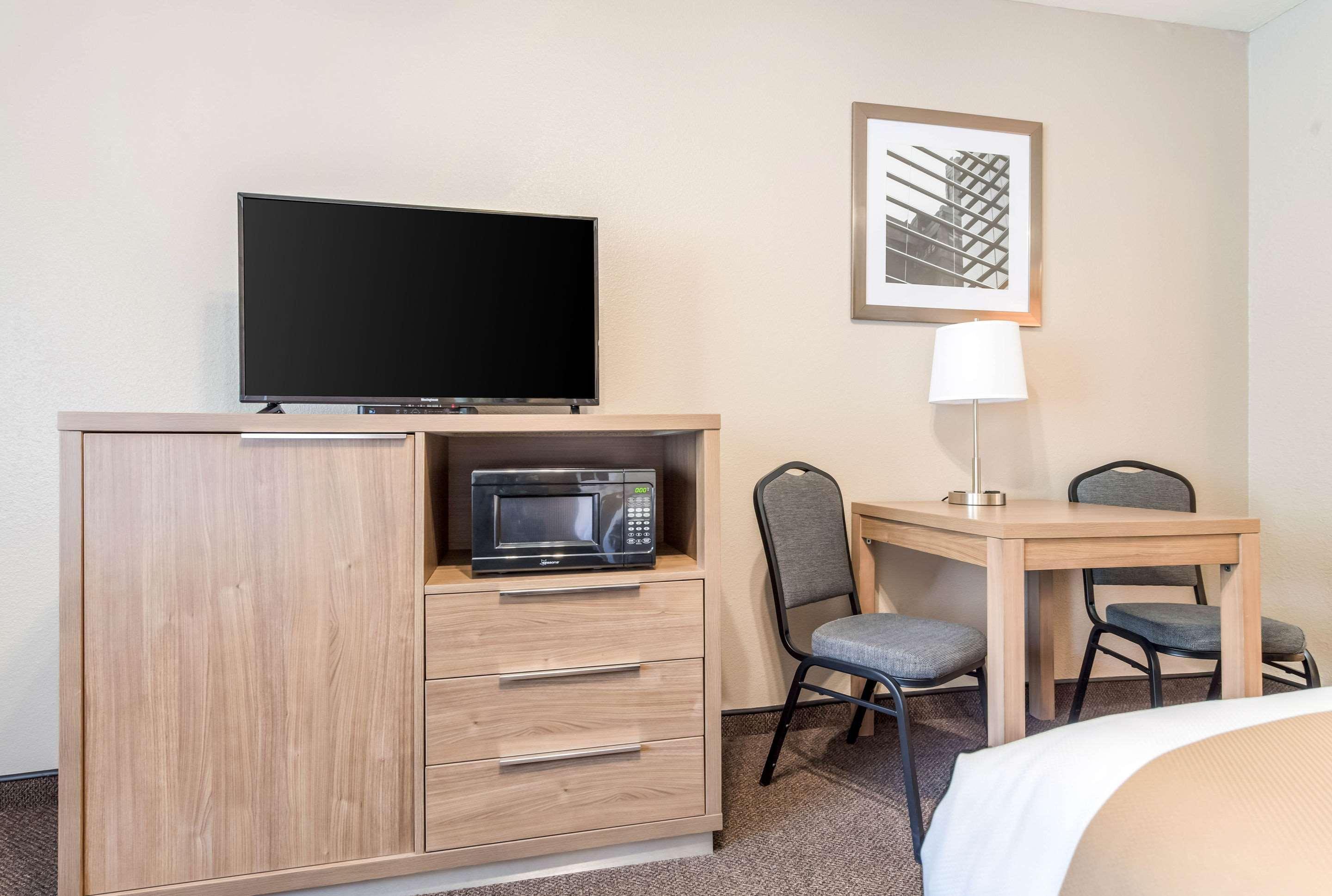 Quality Inn & Suites Bainbridge Island Екстериор снимка