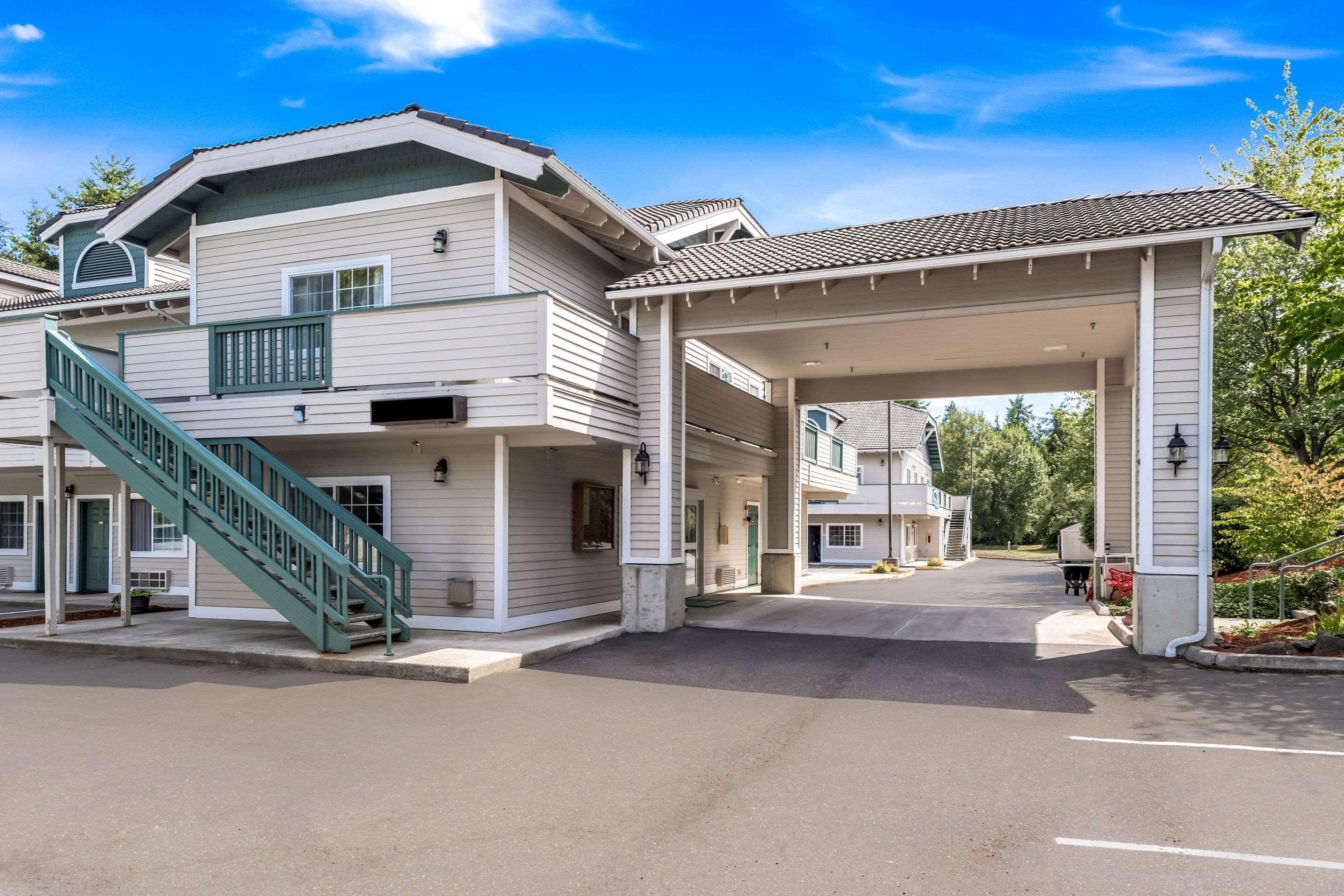 Quality Inn & Suites Bainbridge Island Екстериор снимка