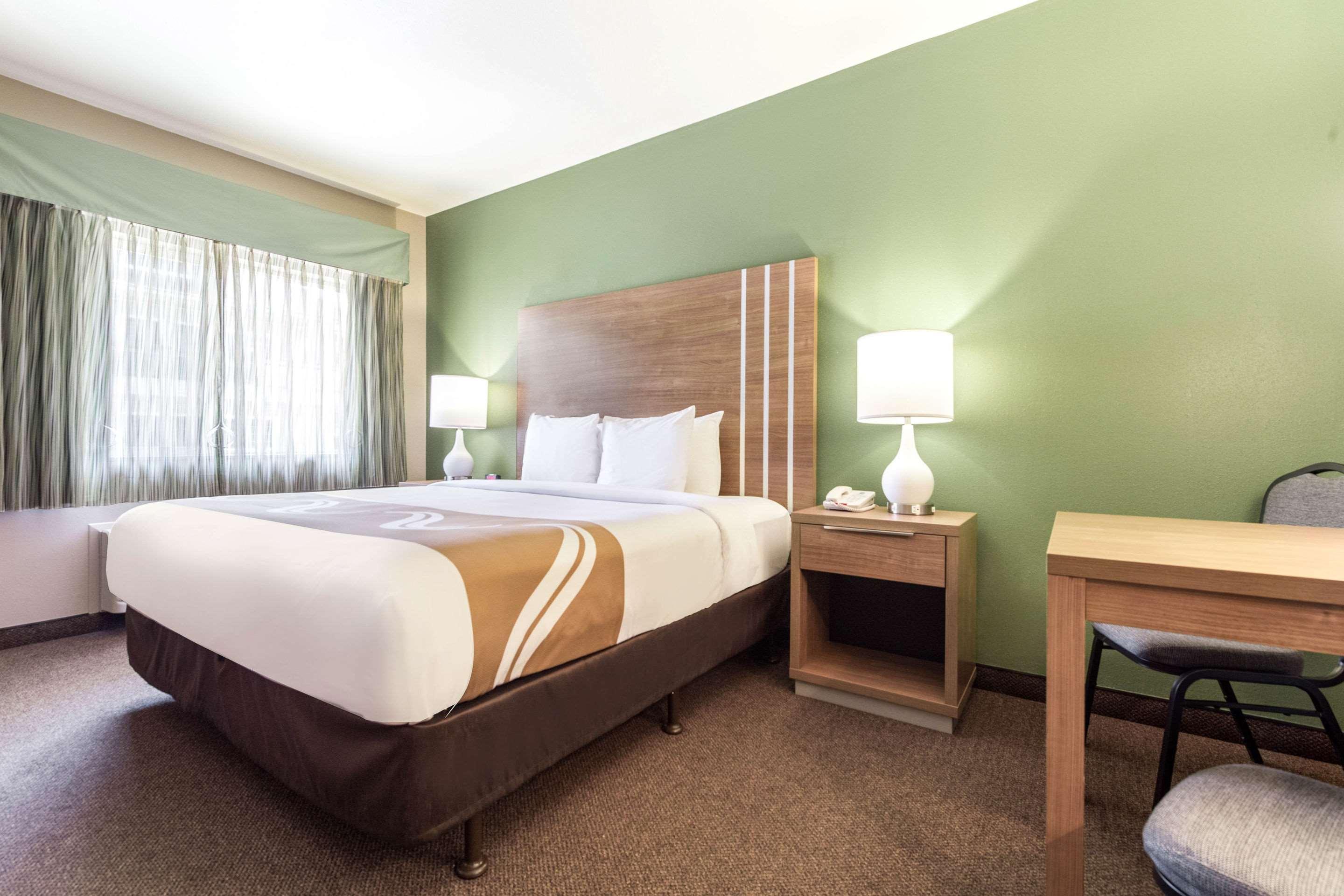 Quality Inn & Suites Bainbridge Island Екстериор снимка
